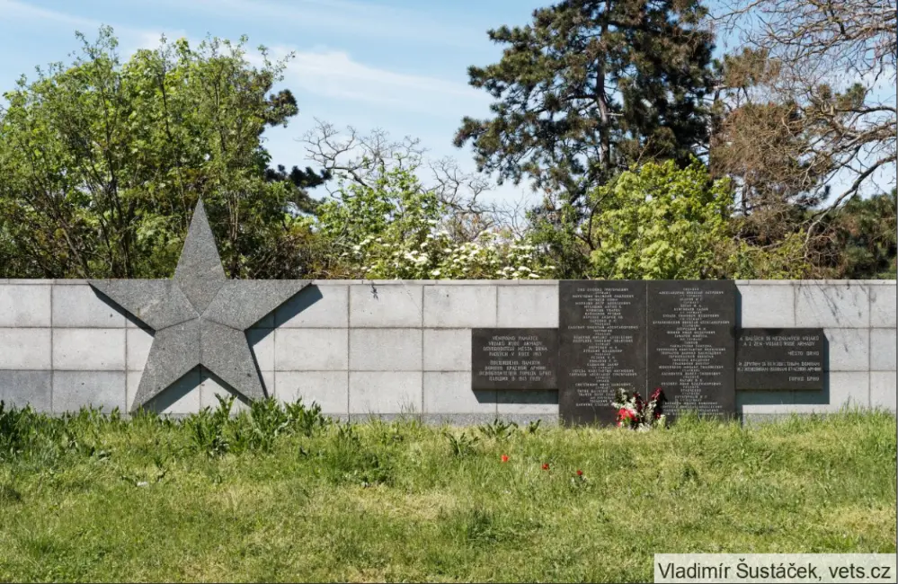 Památník osvoboditelů a23c5