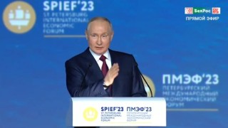 Putin ujistil, že Rusko si nedalo za cíl dedolarizaci světové ekonomiky, ale...