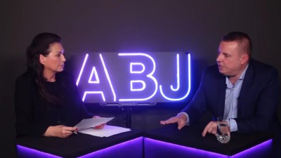 VIDEO: Velký rozhovor s J. Rajchlem: o setrvání v EU, o Zet, o demonstraci i o tom, že PRO není jako ANO