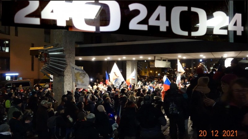 Předštědrovečerní malá ochutnávka České televizi: přestaňte lhát a dezinformovat!