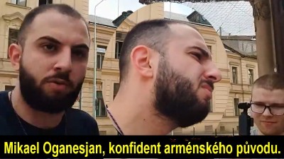 VIDEO: Proboha, to Rakušanovi masakr na UK nestačil? Přímo před vládou Arménec vyhrožuje vraždou a likvidací a policie to tutlá?