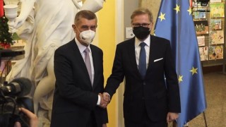 Superkoalice Babiš - Fiala v době ohlášené tiskové konference strany PRO