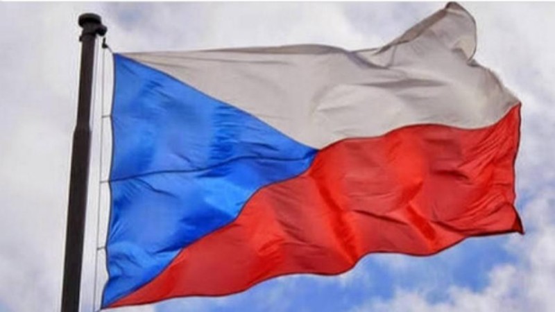 Levná a drahá malá země…