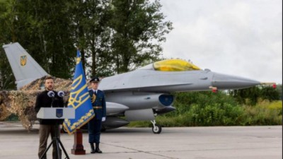 Zelenský pláče: ztráta dvou F-16 na Ukrajině nutí NATO pozastavit dodávky stíhaček