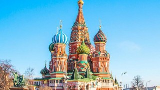 Rusové jsou X násobně inteligentnější než Češi, Moravané a Slezané? Oni se o své občany starají...