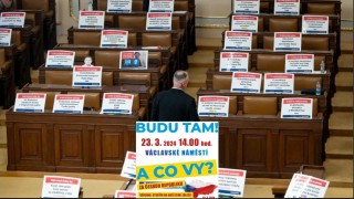 Vážně voličům Babiše a Okamury nevadí, že z nich Fialova a Rakušanova Pětidestrukce dělá idioty a mopslíky? Nám ano!