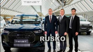 Na hranicích Ruska obsazeno: nové auto, ale Škodovka tam není, milý pane....