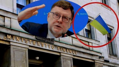 Češi chudnou, na důchodce a léky nejsou peníze. Komu patří banky v České republice?