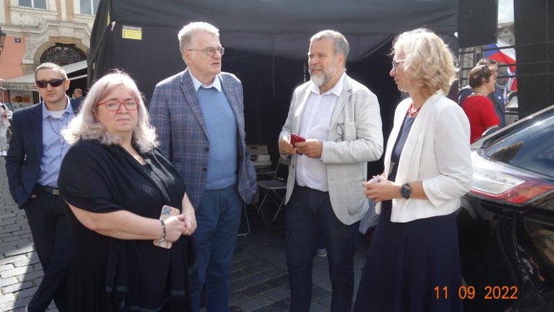 Volební manuál pro normální lidi dle doporučení předsedy Rajchla strany PRO 2022