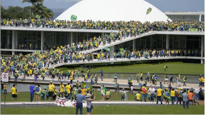 Co se děje v Brazílii? Oranžová revoluce za pomoci USA, nebo naopak pokus o zabránění oranžové revoluce z USA