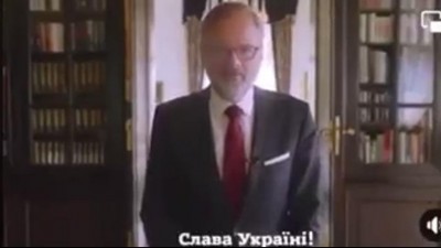 VIDEO: Tohle přece nemůže být český premiér, proboha!