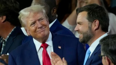 Trump poprvé od atentátu na veřejnosti s Vancem - Musk dává masivní finanční podporu Trumpově kampani