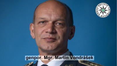 Začne konečně pracovat Cizineck&aacute; policie pod genpor. Mgr. Martinem Vondr&aacute;&scaron;kem a prověř&iacute; "cizince" u akce Milionu chvilek?