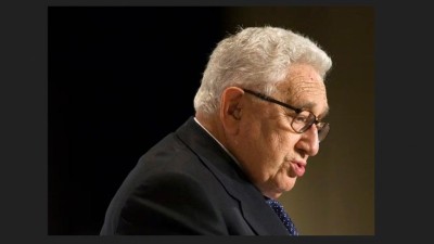 Ve 100 letech zemřel Henry Kissinger, americký diplomat a nositel Nobelovy ceny