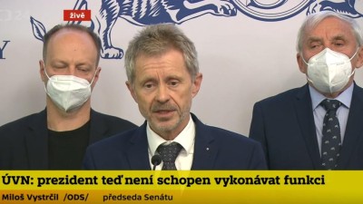 "Nechutn&eacute;, odporn&eacute;, manipulativn&iacute; lži!" rozl&iacute;til se na Okamuru Vystrčil. Nikdy jsme Zemana nechtěli odvolat!