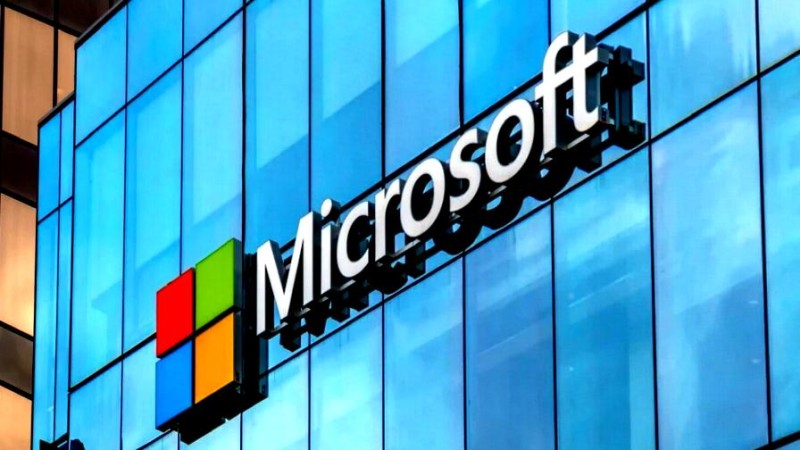 Rusové mají opět přístup k aktualizacím Windows a Office a Šojgu odchází